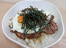 おさかなCafe風焼豚玉子飯
